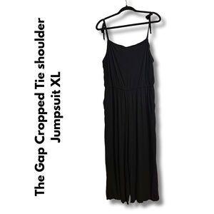 The Gap - Cropped, Tie Shoulder Jumpsuit - XL - Pockets!